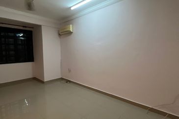 SL 2, Bandar Sungai Long