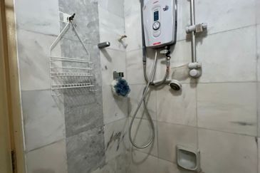 SL 2, Bandar Sungai Long