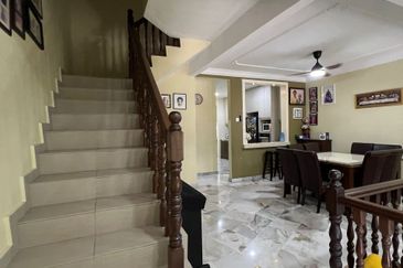 SL7, Bandar Sungai Long