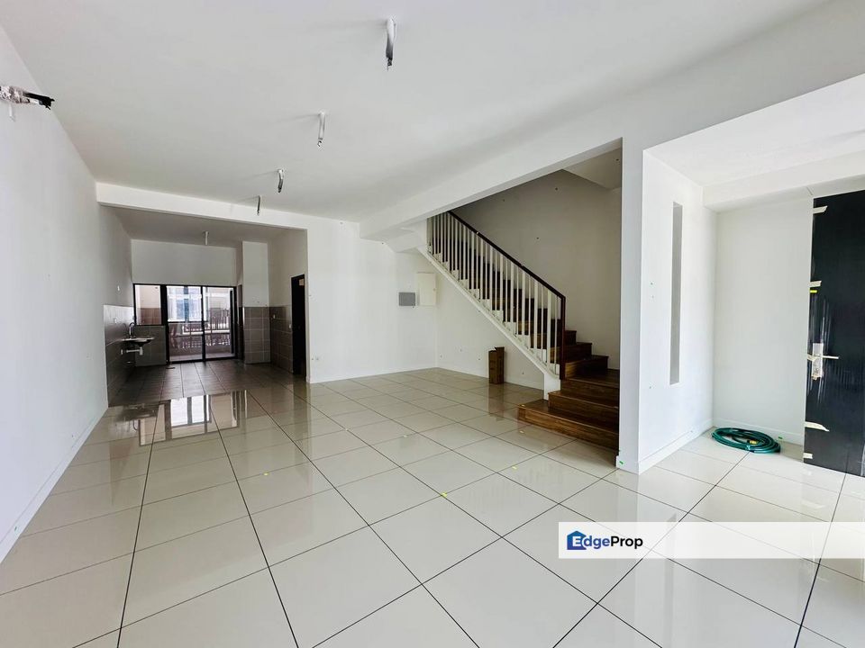 Anira @ Serenia City, Kota Warisan, Selangor, Dengkil