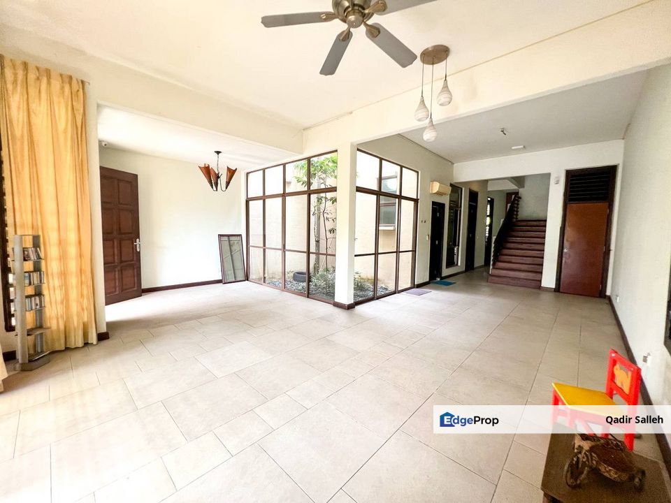 Jalan Teratak, Bukit Jelutong (24x90 2 Storey Superlink) FACING OPEN, Selangor, Shah Alam