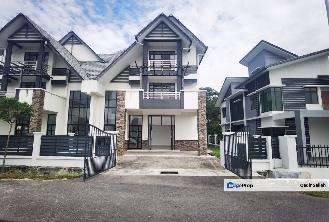 Seksyen 3, Bandar Baru BANGI 2.5 Storey Semi Detached New VP on April 2025, Selangor, Bangi