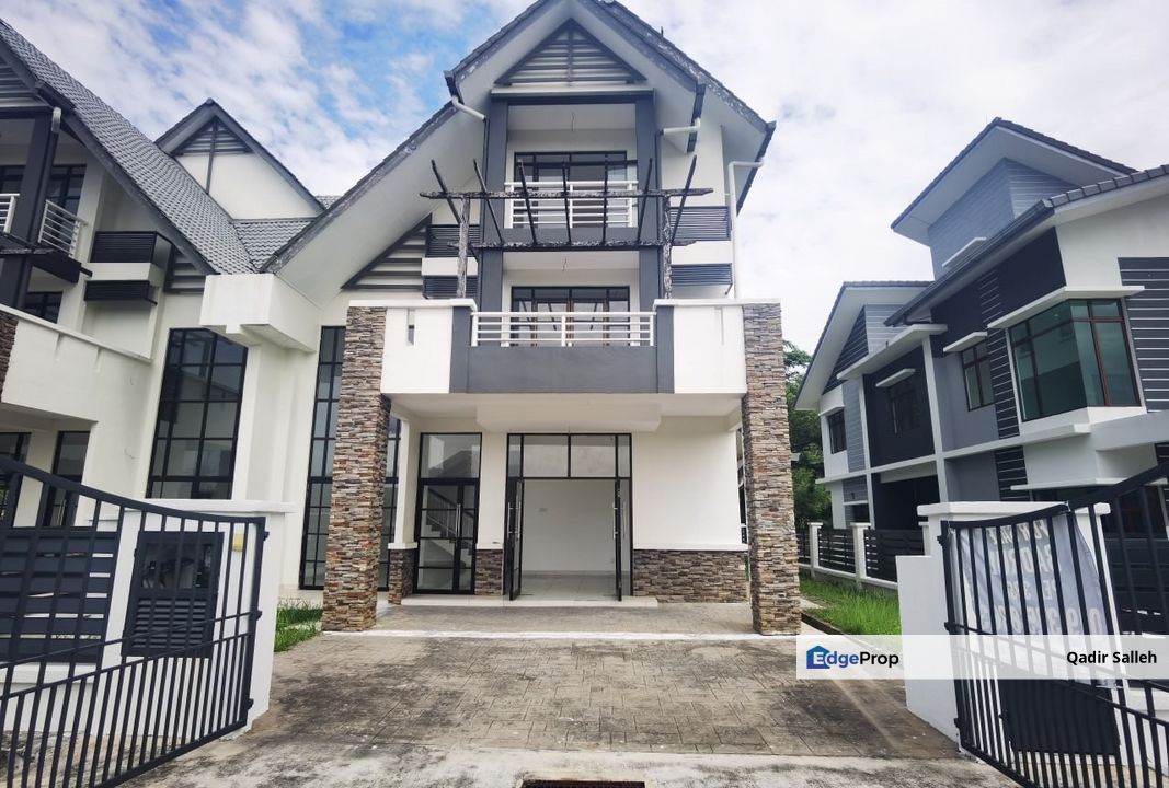Seksyen 3, Bandar Baru BANGI 2.5 Storey Semi Detached New VP on April 2025, Selangor, Bangi
