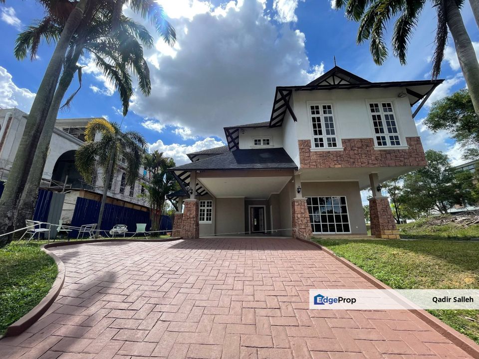 LUXURY BUNGALOW  Perdana Lakeview East, Cyberjaya, Selangor, Cyberjaya