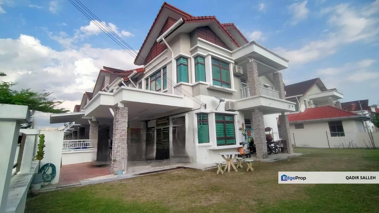 Aster Seksyen 4 Tambahan Bandar Baru Bangi End Lot with LAND 🔥, Selangor, Bangi