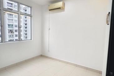 Sri Kenari Apartment