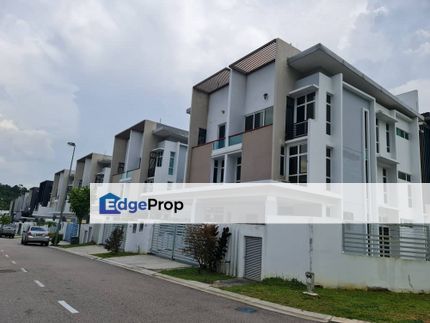 Nusa Sentral fully furnished double storey cluster for sale , Johor, Nusajaya