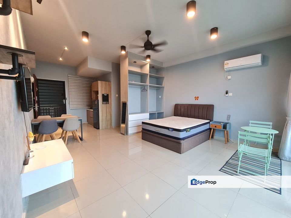 Palazio Mount Austin high floor lakeview condo for sale , Johor, Johor Bahru