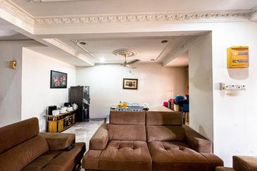 DOUBLE STOREY JALAN PLATINUM SEKSYEN 7, SHAH ALAM