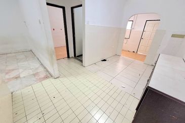 Jalan Kemudi Satu 19/38A 