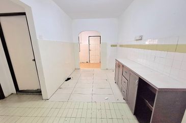 Jalan Kemudi Satu 19/38A 