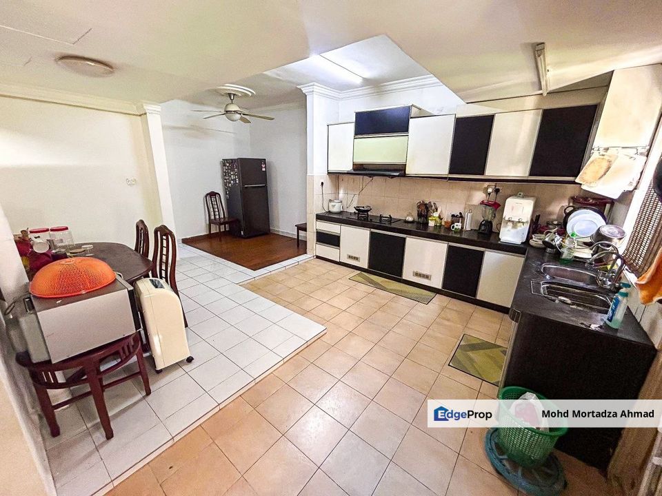 2.5 STOREY TERRACE TAMAN AMANPUTRA, PUCHONG FOR SALE!, Selangor, Puchong South