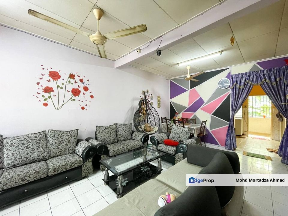 Town House Jalan Sg Rinching Bukit Rimau, Shah Alam [UPPER FLOOR], Selangor, Shah Alam