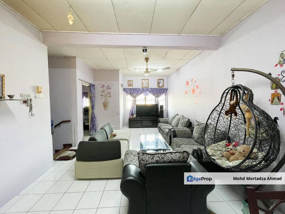 Town House Jalan Sg Rinching Bukit Rimau, Shah Alam [UPPER FLOOR], Selangor, Shah Alam