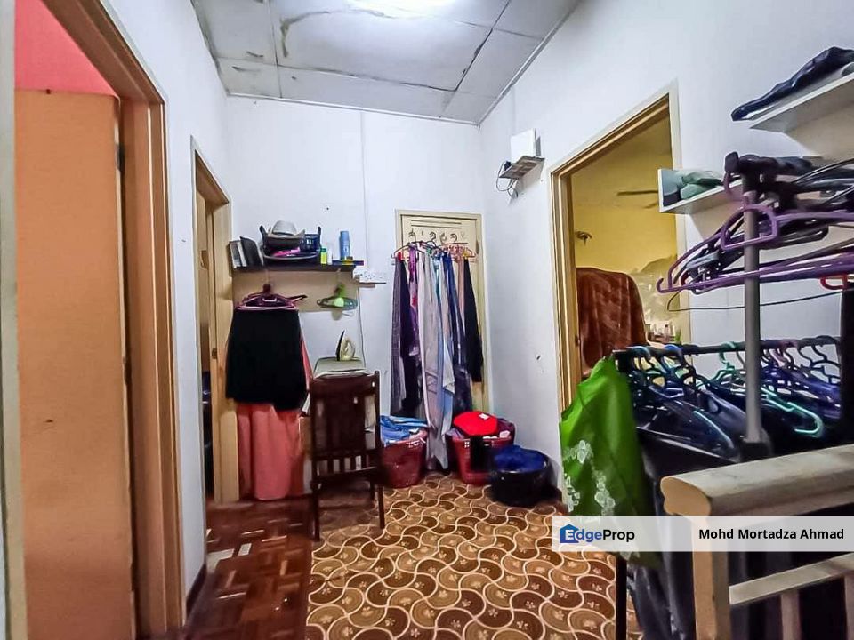 DOUBLE STOREY TERRACE TAMAN SETIA 2, BALAKONG, Selangor, Balakong