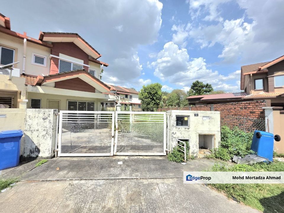 DOUBLE STOREY HOUSE KEMUNING GREENHILLS 2 KOTA KEMUNING, SHAH ALAM, Selangor, Shah Alam