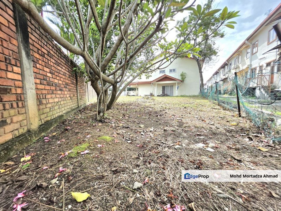 DOUBLE STOREY HOUSE KEMUNING GREENHILLS 2 KOTA KEMUNING, SHAH ALAM, Selangor, Shah Alam