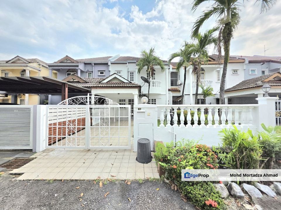 DOUBLE STOREY SUPERLINK USJ 9 SUBANG JAYA, Selangor, USJ