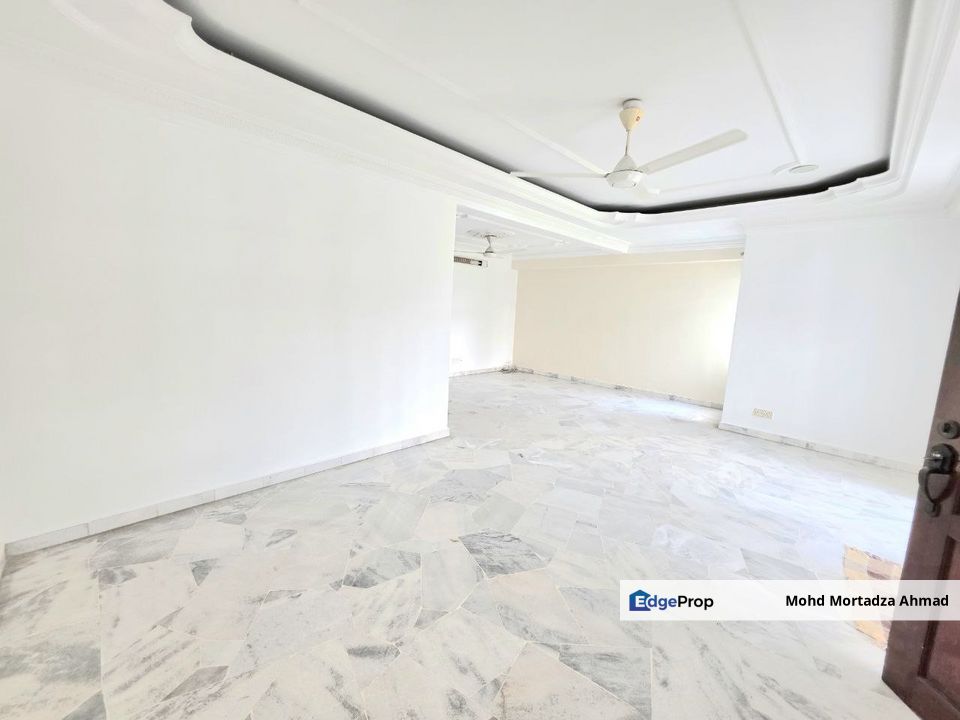 DOUBLE STOREY SUPERLINK USJ 9 SUBANG JAYA, Selangor, USJ