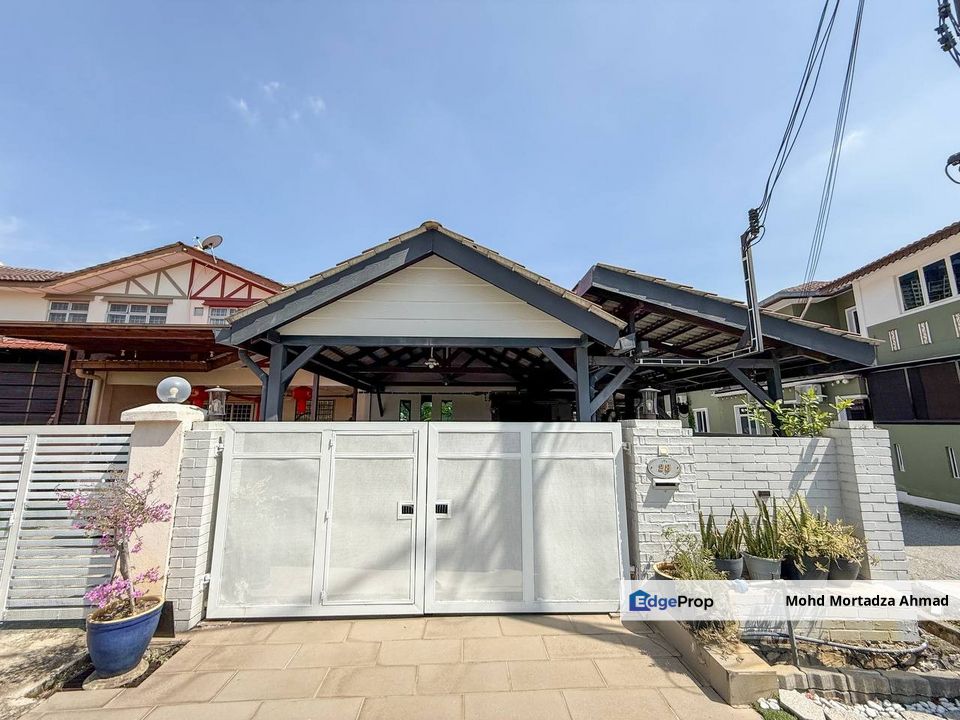 End Lot Double Storey Taman Putra Perdana Puchong 🔥FULLY RENOVATED🔥, Selangor, Puchong
