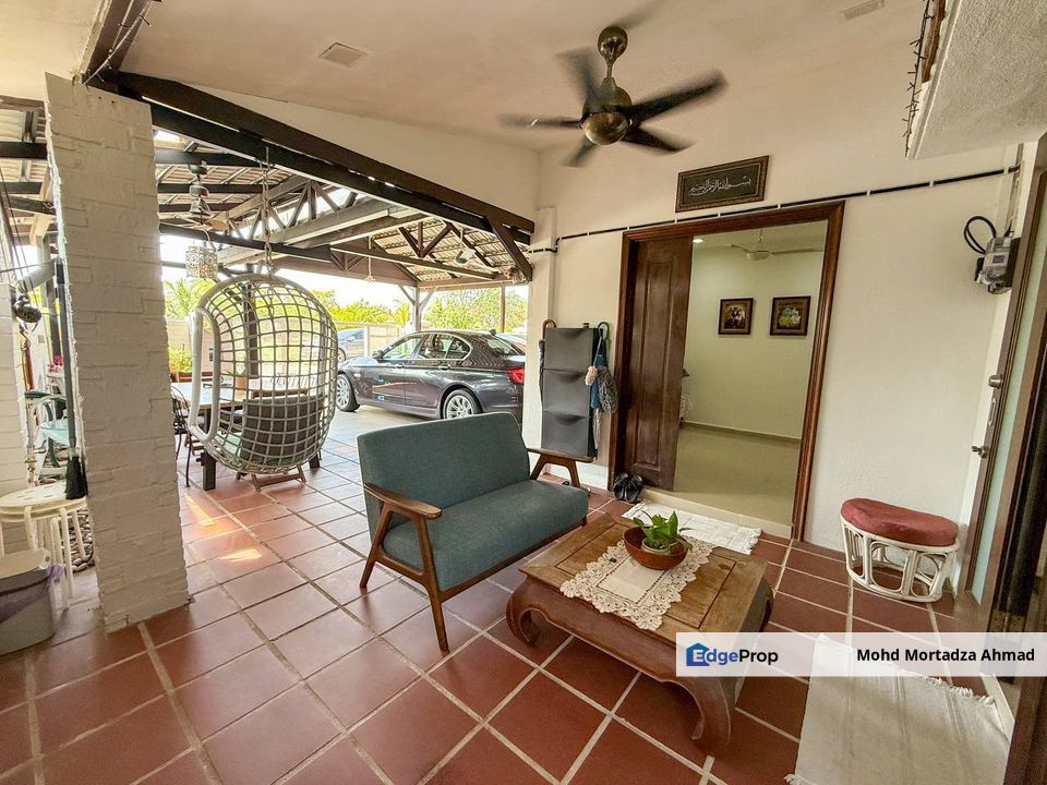 End Lot Double Storey Taman Putra Perdana Puchong 🔥FULLY RENOVATED🔥, Selangor, Puchong