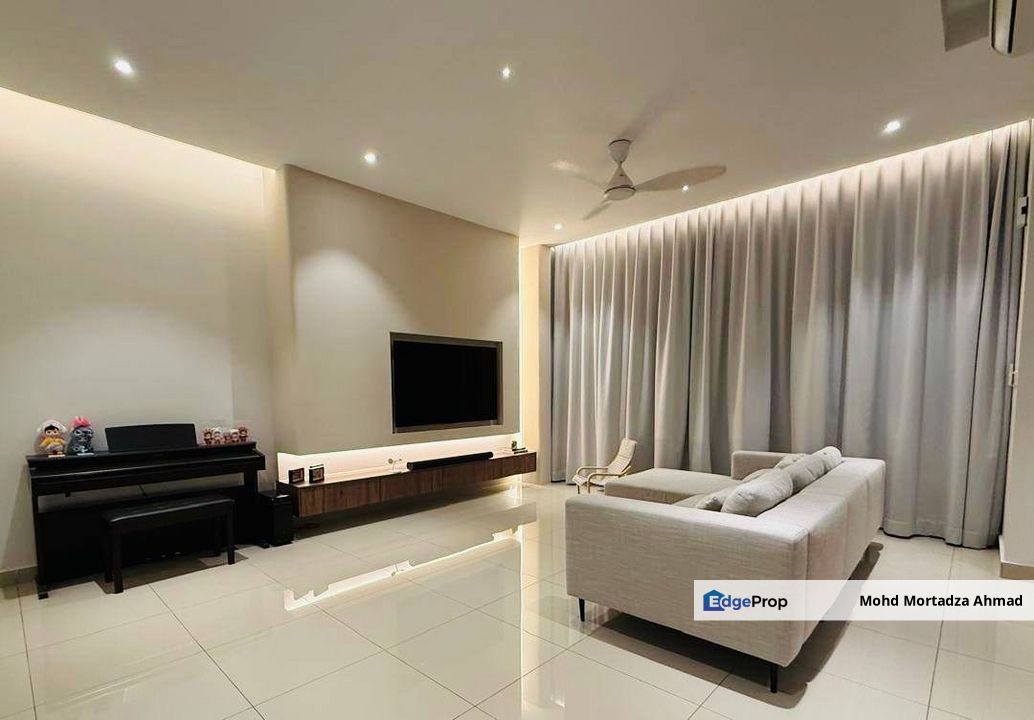 End Lot Double Storey Terrace Sejati Lakeside Cyberjaya 🔥Fully Renovated & Furnished🔥, Selangor, Cyberjaya