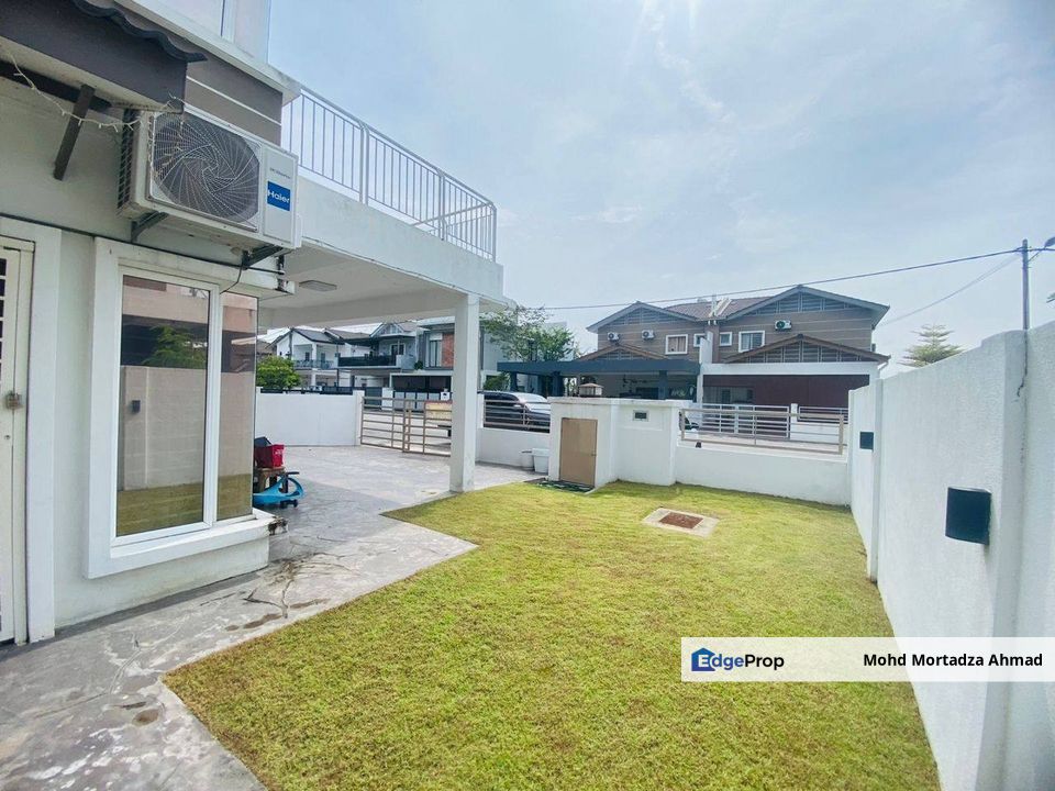 Double Storey Semi-D Taman Desiran Bayu Puchong, Selangor, Puchong