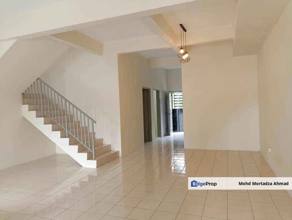 TERES 2 TINGKAT REFURBISHED  TAMAN BENTARA, TELOK PANGLIMA GARANG, Selangor, Telok Panglima Garang