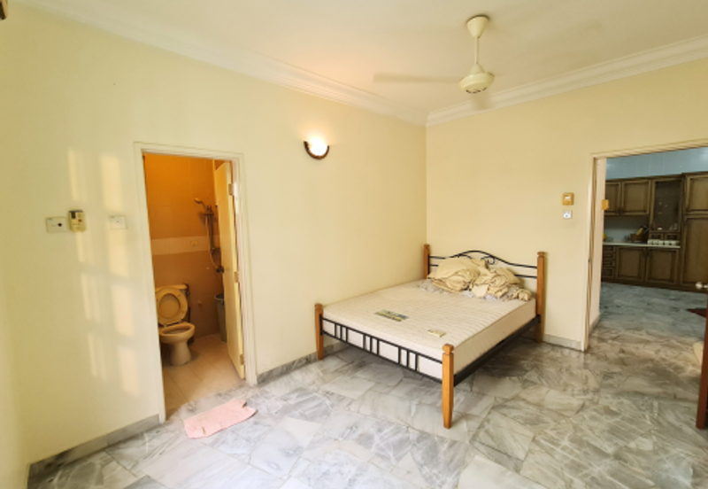 SL 4, Bandar Sungai Long