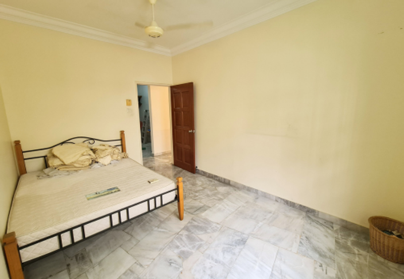 SL 4, Bandar Sungai Long