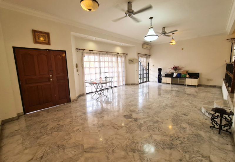 SL 4, Bandar Sungai Long