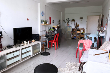 Cheras Perdana Apartment Block D, E