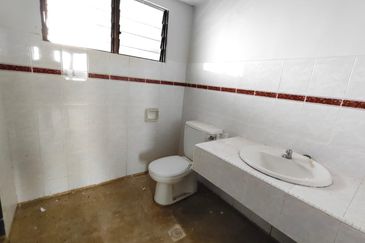 🏬 𝗙𝗥𝗘𝗘𝗛𝗢𝗟𝗗 𝗦𝗘𝗥𝗩𝗜𝗖𝗘 𝗔𝗣𝗔𝗥𝗧𝗠𝗘𝗡𝗧 @ 𝗝𝗔𝗟𝗔𝗡 𝗣𝗘𝗥𝗦𝗜𝗔𝗥𝗔𝗡 𝗦𝗘𝗥𝗜 𝗔𝗟𝗔𝗠 𝗙𝗢𝗥 𝗦𝗔𝗟𝗘 🏬