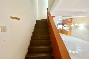 Taman Pinggiran Putra