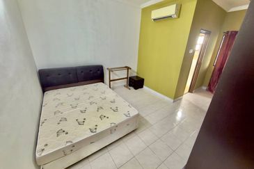 Indahria Apartment