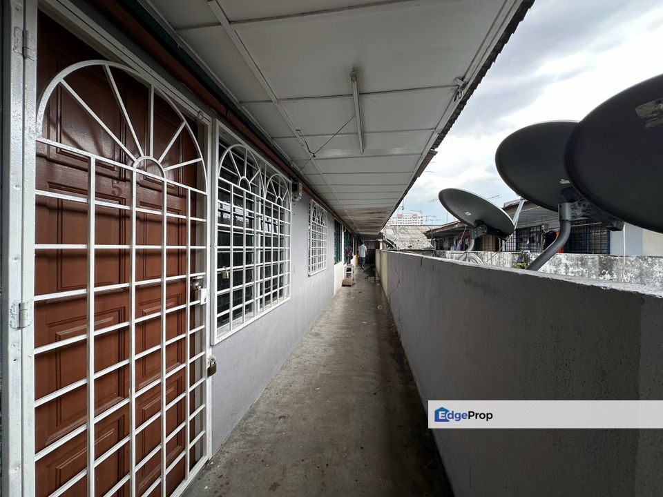 Low Cost Flat Taman Puchong Perdana For Sale, Selangor, Puchong