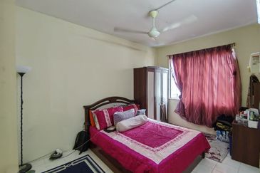 Vista Pinggiran, Taman Pinggiran Putra