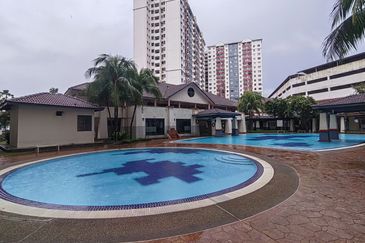 Vista Pinggiran, Taman Pinggiran Putra