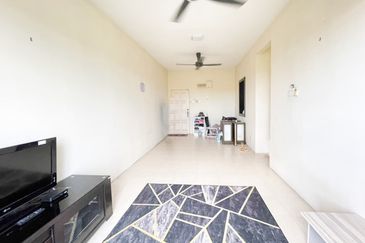 Laman Suria e-Resort Apartment