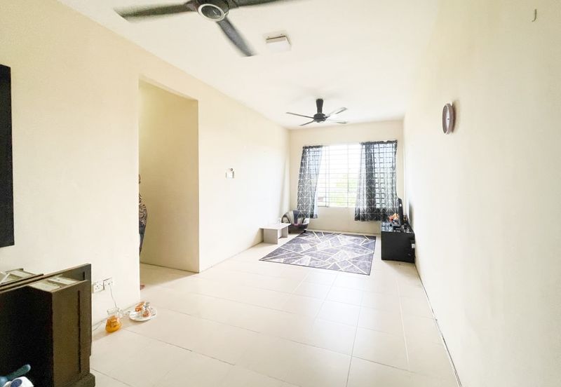 Laman Suria e-Resort Apartment