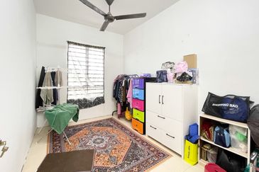 Laman Suria e-Resort Apartment