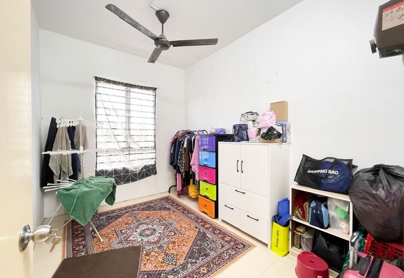 Laman Suria e-Resort Apartment