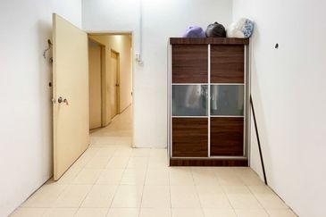 Laman Suria e-Resort Apartment