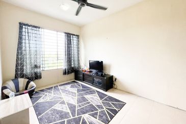 Laman Suria e-Resort Apartment