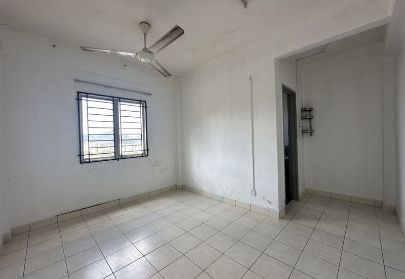 Pangsapuri Saujana, Gombak