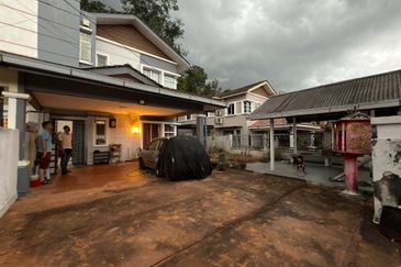 Taman Tasik Semenyih (Lake Residence)