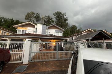 Taman Tasik Semenyih (Lake Residence)