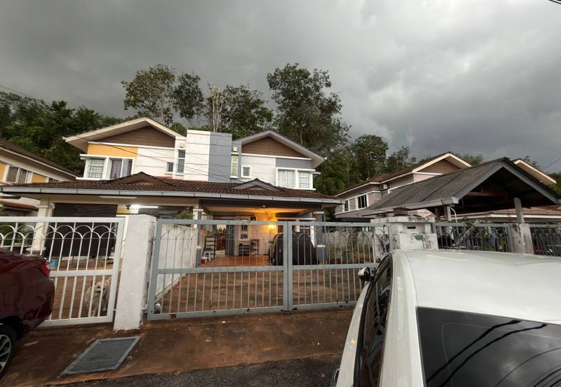 Taman Tasik Semenyih (Lake Residence)