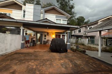 Taman Tasik Semenyih (Lake Residence)