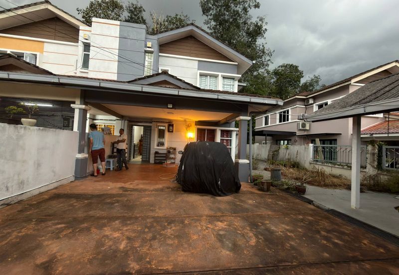 Taman Tasik Semenyih (Lake Residence)